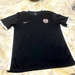 Men’s Nike Soccer Style Short Sleeve Shirt size XL
